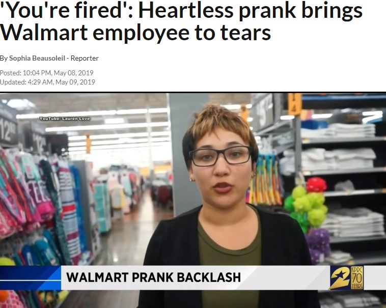 CEOになりすまし店員をクビにしたユーチューバー（画像は『Click2Houston　2019年5月8日付「‘You’re fired’: Heartless prank brings Walmart employee to tears」』のスクリーンショット）
