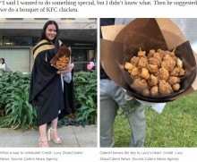 【海外発！Breaking News】「KFC」大好きな女子大生　卒業式に“フライドチキンのブーケ”貰う（豪）　