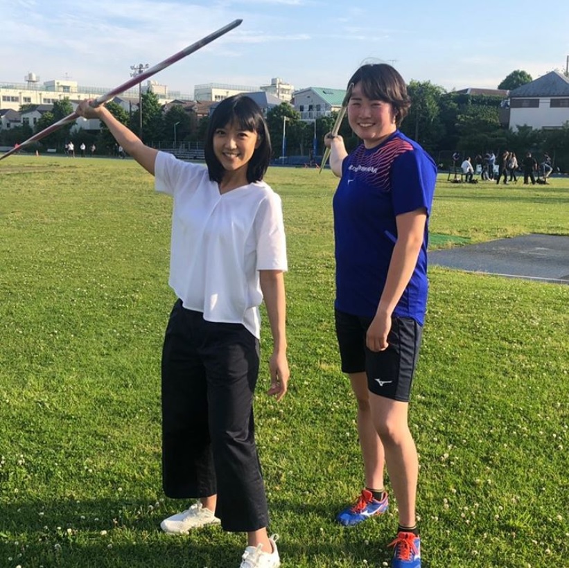 竹内由恵アナと北口榛花選手（画像は『竹内由恵（公式）　2019年6月11日付Instagram「今夜の報道ステーションでは、やり投の北口榛花選手のインタビューを放送します。」』のスクリーンショット）