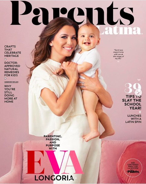 育児雑誌『Parents LATINA』に登場したエヴァ＆サンティくん（画像は『Eva Longoria Baston　2019年8月6日付Instagram「Hey ya’ll 2 of my favorite things: being a mother and being Latina!」』のスクリーンショット）