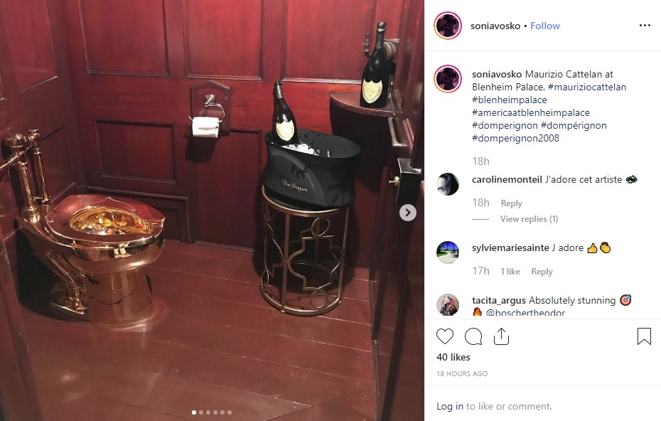 盗まれてしまった18金のトイレ（画像は『Sonia Voskoboinikoff　2019年9月14日付Instagram「Maurizio Cattelan at Blenheim Palace.」』のスクリーンショット）