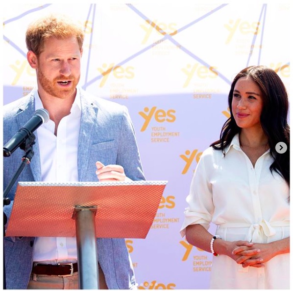英メディアの過熱報道に警鐘を鳴らすヘンリー王子夫妻（画像は『The Duke and Duchess of Sussex　2019年10月2日付Instagram「In Tembisa, Johannesburg, today The Duke and Duchess visited to meet young entrepreneurs at the YES hub」』のスクリーンショット）
