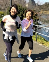 【エンタがビタミン♪】たんぽぽ川村、増田明美さんと笑顔の2ショット　フルマラソン参加できずも「走り続けてみようかな」