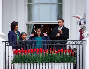 【イタすぎるセレブ達】オバマ元大統領夫妻、懐かしの家族写真とともに復活祭を祝福