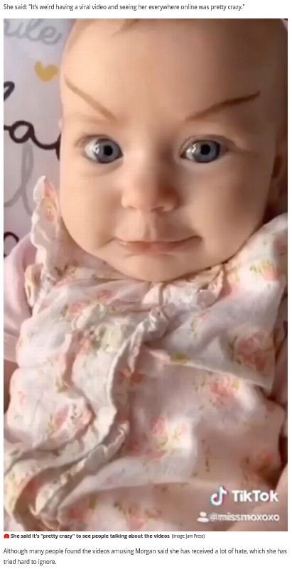 まゆ毛を描かれた生後2か月の女の子（画像は『Mirror Online　2020年5月21日付「Bored mum gives baby daughter makeover - and people can’t stop laughing」（Image: Jam Press）』のスクリーンショット）