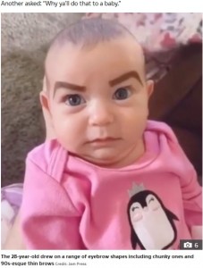 キリっとしたまゆ毛のレイトン・メイちゃん（画像は『The Irish Sun　2020年5月21日付「EYE SAY ‘Harsh’ mum slammed for drawing huge eyebrows on her baby daughter then sharing her ‘mini makeover’ on TikTok」（Credit: Jam Press）』のスクリーンショット）
