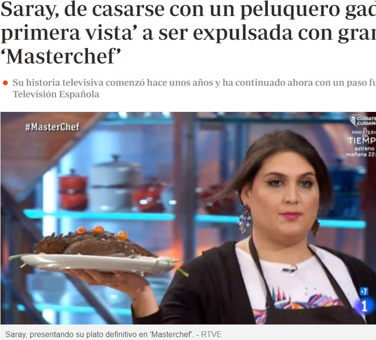 審査員へ自信満々にヤマウズラを差し出した女性（画像は『La Voz de Cádiz　2020年5月5日付「Saray, de casarse con un peluquero gaditano en ‘Casados a primera vista’ a ser expulsada con gran polémica de ‘Masterchef’」（RTVE）』のスクリーンショット）