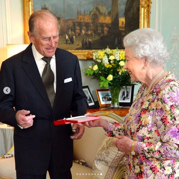 フィリップ王配＆エリザベス女王、2人合わせて193歳！（画像は『The Royal Family　2020年6月10日付Instagram「Wishing The Duke of Edinburgh a very happy birthday!」』のスクリーンショット）
