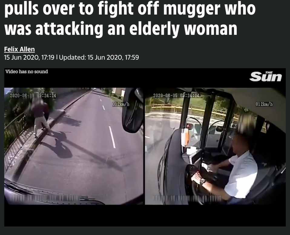 高齢の女性を咄嗟に救ったバスドライバー（画像は『The Sun　2020年6月15日付「RIGHT MAN, RIGHT PLACE Incredible moment Iraq war veteran bus driver pulls over to fight off mugger who was attacking an elderly woman」』のスクリーンショット）