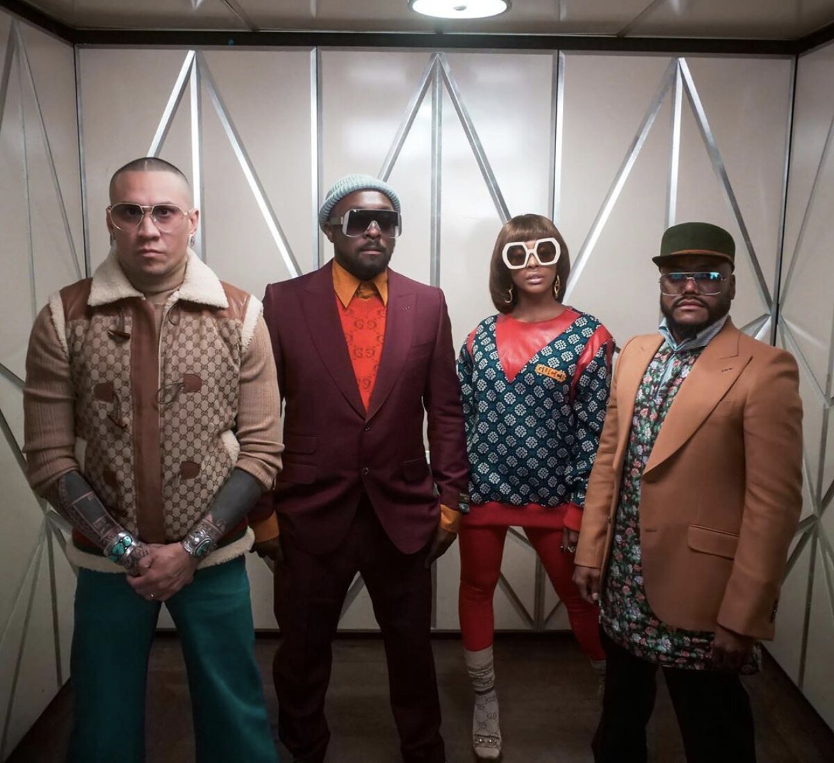 J. レイ・ソウルを加えた新生ブラック・アイド・ピーズ（画像は『Black Eyed Peas　2020年5月5日付Instagram「An elevator opens and you see these iconic four insideAn elevator opens and you see these iconic four inside」』のスクリーンショット）