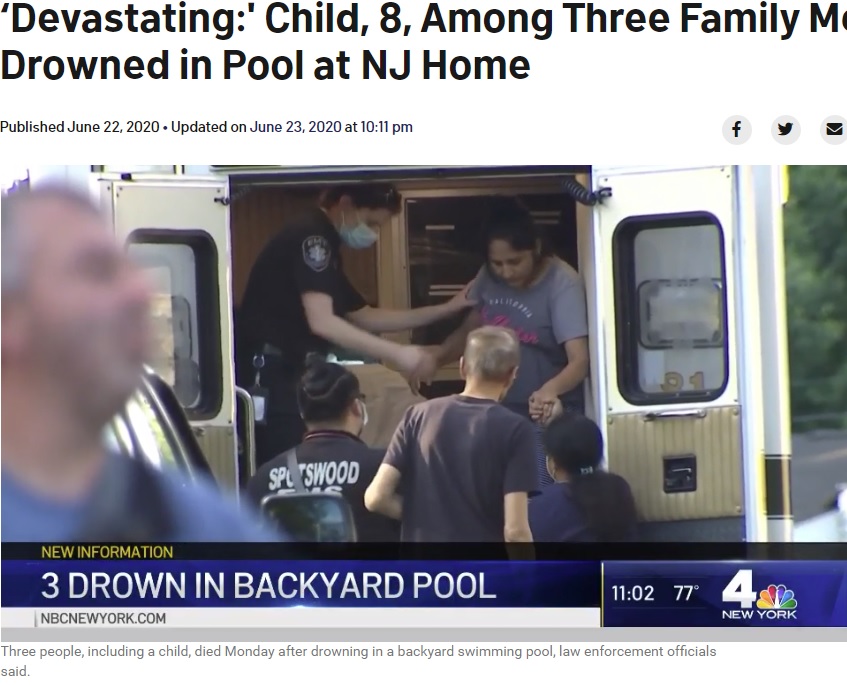 救急車のなかでケアを受ける家族（画像は『NBC New York　2020年6月22日付「‘Devastating:’ Child, 8, Among Three Family Members Found Drowned in Pool at NJ Home」』のスクリーンショット）