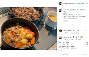 佐々木希の手料理「困ったときの肉じゃが」（画像は『佐々木希　2020年5月25日付Instagram「本日の晩ご飯。」』のスクリーンショット）