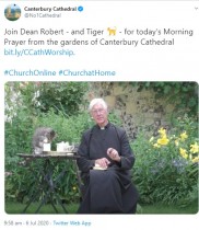 【海外発！Breaking News】オンライン礼拝中にやってきた猫、司祭の後ろでミルクを盗み飲み（英）＜動画あり＞