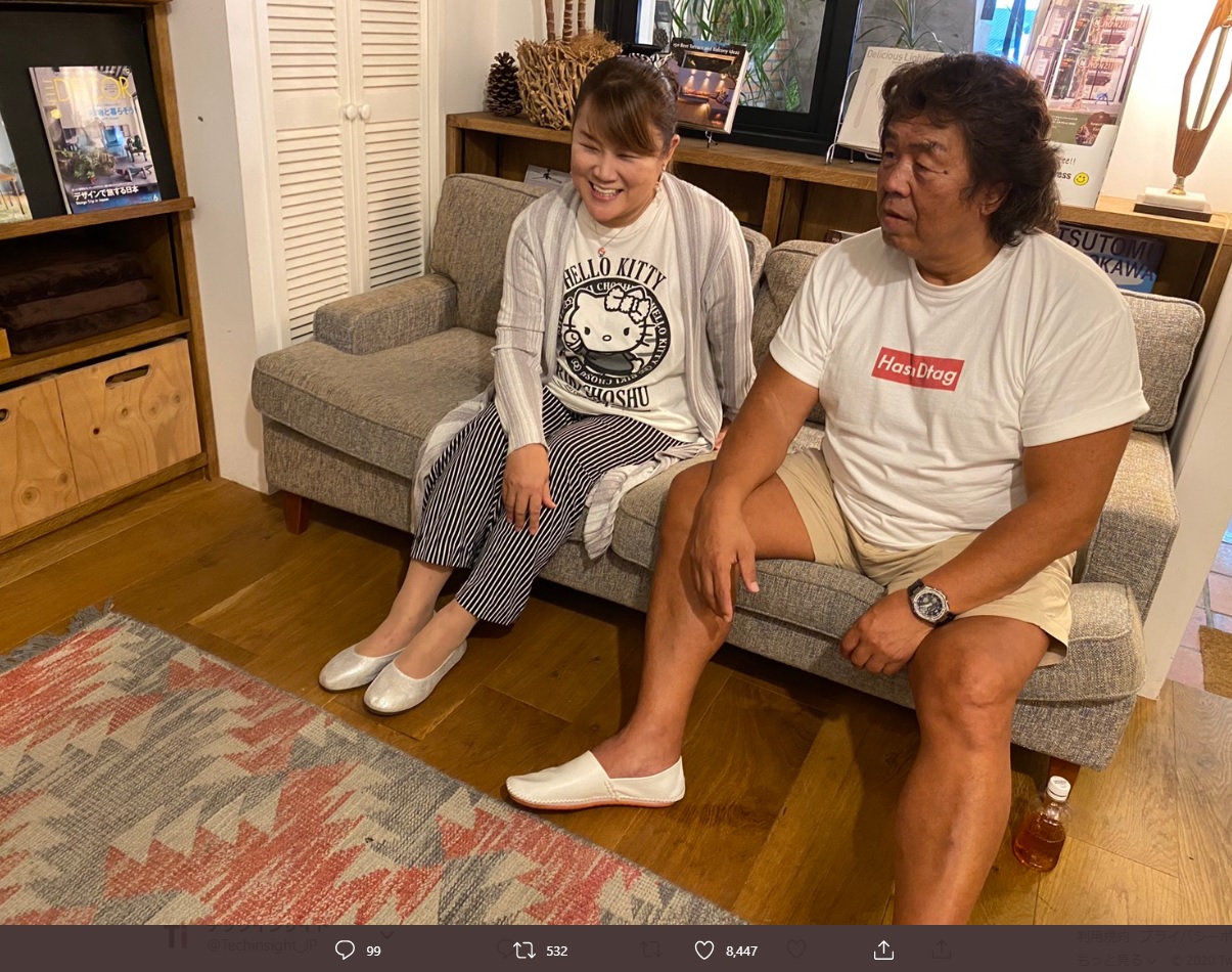 山田邦子と長州力（画像は『長州力　2020年7月10日付Twitter「どう見ても訳ありの二人です！」』のスクリーンショット）