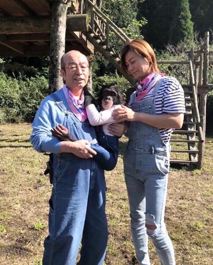 氷川きよし『天才！志村どうぶつ園』でのオフショット（画像は『氷川きよし / HIKAWA KIYOSHI　2020年3月31日付Instagram「また熊本に行くロケも楽しみにしていました。」』のスクリーンショット）