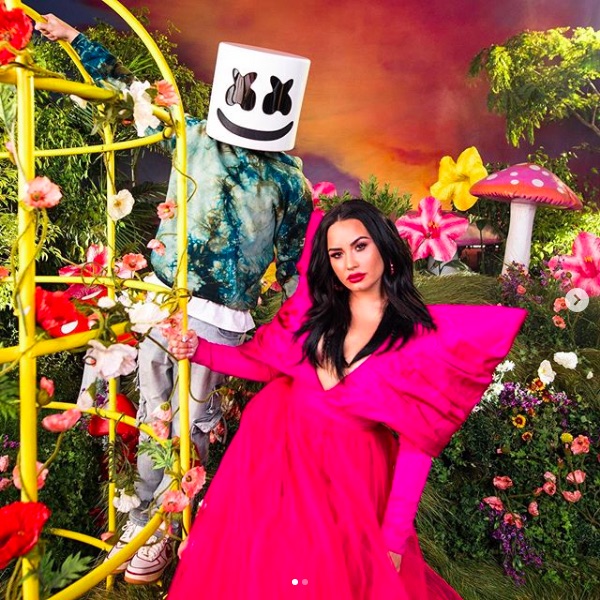新曲『OK Not To Be OK』をリリースしたデミ・ロヴァート（画像は『Demi Lovato　2020年9月10日付Instagram「＃OKNotToBeOK is out now with the incredible ＠marshmellomusic!!」』のスクリーンショット）