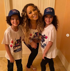 マライアと9歳の誕生日を祝った双子のモンローちゃんとモロッカンくん（画像は『Mariah Carey　2020年5月1日付Instagram「Happy Birthday Roc ＆ Roe!!!!」』のスクリーンショット）