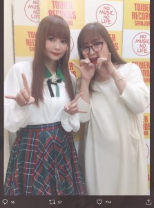 中川翔子と母・中川桂子さん（画像は『中川桂子　2020年9月17日付Twitter「連日の夜散歩」』のスクリーンショット）