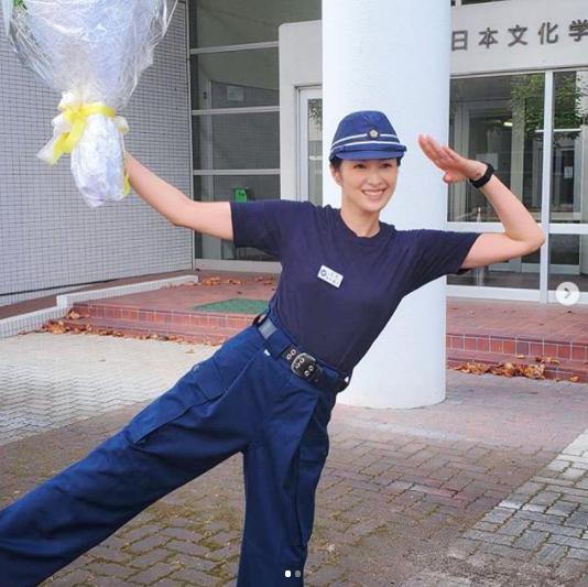 吉瀬美智子『未満警察』のクランクアップにて（画像は『Michiko Kichise　2020年8月28日付Instagram「未満警察クランクアップ」』のスクリーンショット）