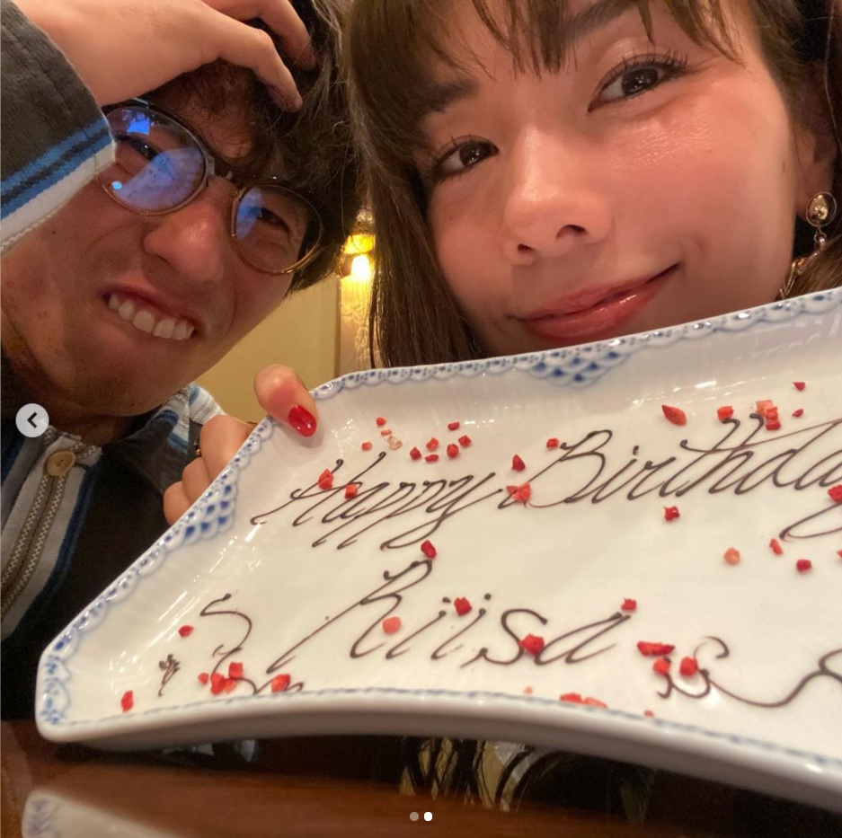 お互いに喧嘩してしまうことを明かした中尾明慶と仲里依紗（画像は『AKIYOSHI NAKAO 中尾 明慶　2020年10月18日付Instagram「仲さん、お誕生日おめでとう。」』のスクリーンショット）
