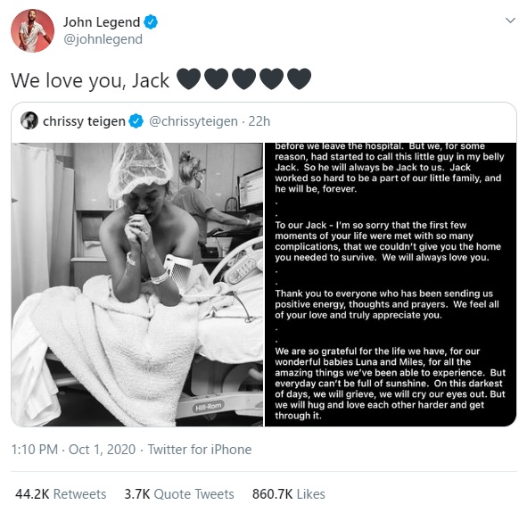 「愛しているよジャック」とジョン・レジェンド（画像は『John Legend　2020年9月30日付Instagram「We love you, Jack」』のスクリーンショット）
