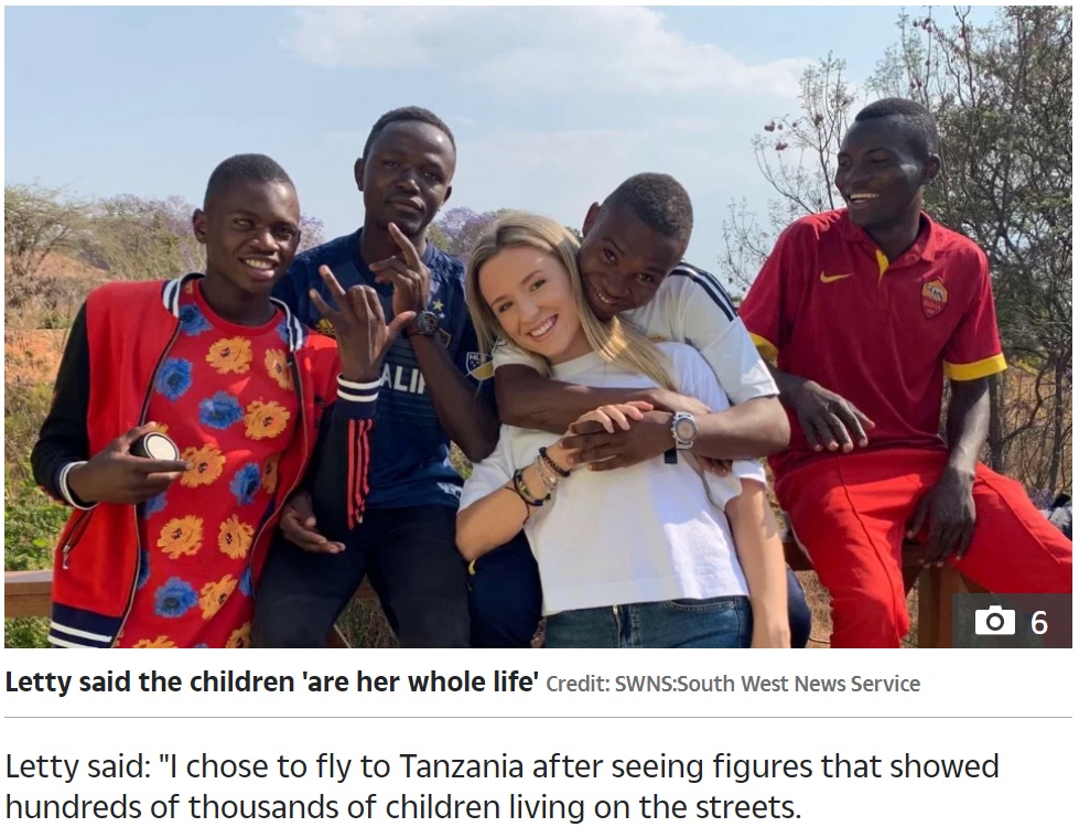 子供達は「私の人生の全て」とレティさん（画像は『The Sun　2020年10月19日付「MEGA BROOD British woman, 26, adopts 14 orphans after gap year trip to Africa ＆ they are thriving now they have a family home」（Credit: SWNS:South West News Service）』のスクリーンショット）
