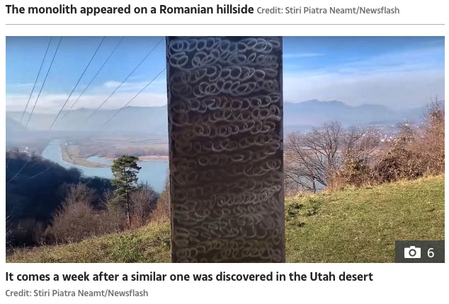 丘の中腹に突如現れた謎の物体（画像は『The Sun　2020年12月1日付「MYSTERY BLOCK Bizarre 13ft ‘alien’ monolith just like one found in Utah desert suddenly appears on Romanian hillside」（Credit: Stiri Piatra Neamt/Newsflash）』のスクリーンショット）