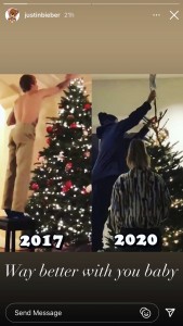 今年は愛妻ヘイリーと一緒にツリーを飾り付けするジャスティン（画像は『Justin Bieber　2020年12月13日付Instagram』のスクリーンショット）