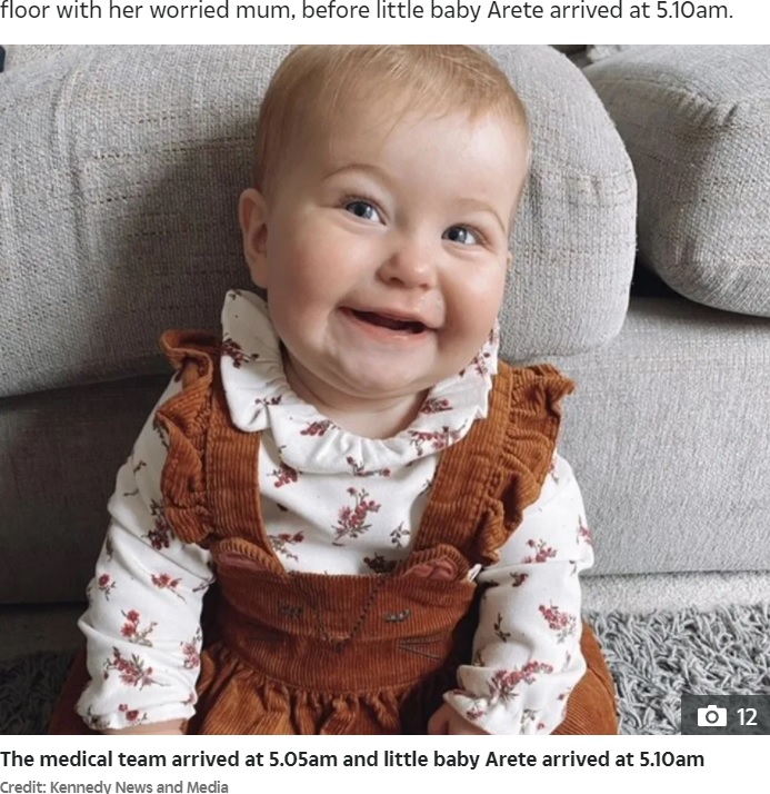 救急隊が到着後5分で誕生したアレートちゃん（画像は『The Sun　2020年12月21日付「PUSH PRESENT Mum shares pic of her ‘relieved’ face after pushing out what she thought was a poop - only to realise it was her baby」（Credit: Kennedy News and Media）』のスクリーンショット）