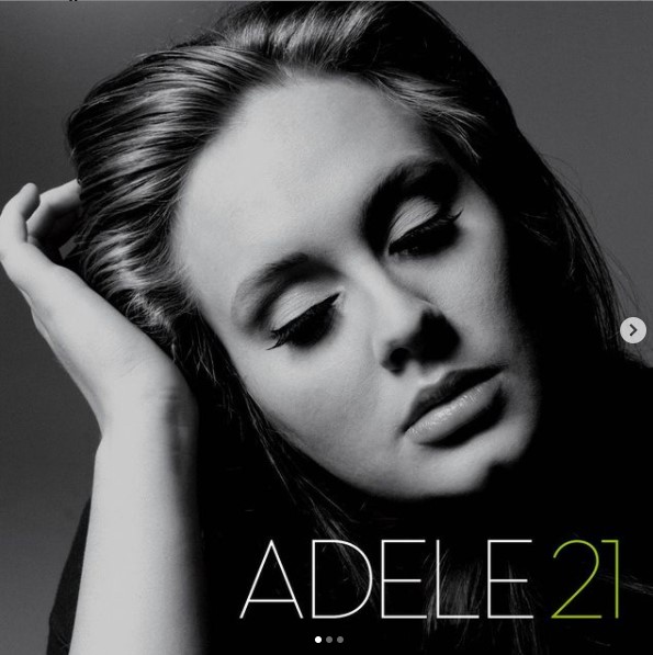 2011年1月24日にアルバム『21』をリリースしたアデル（画像は『Adele　2021年1月24日付Instagram「Well I never!」』のスクリーンショット）