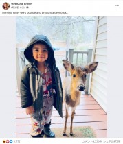 【海外発！Breaking News】4歳男児が野生の小鹿と一緒に帰宅　「子どもは不思議な力を持っているね」（米）