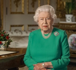 【イタすぎるセレブ達】エリザベス女王、2020年を振り返る写真を添えて新年のメッセージ公開