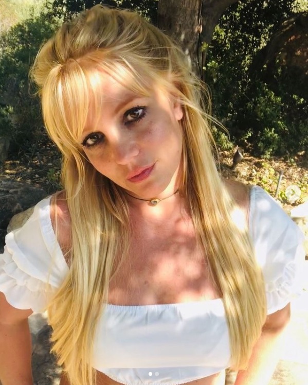 ブリトニー・スピアーズのドキュメンタリー放送後、セレブ達のツイートが続出（画像は『Britney Spears　2021年2月1日付Instagram「I’m trying to learn how to use technology in this technology driven generation ....」』のスクリーンショット）
