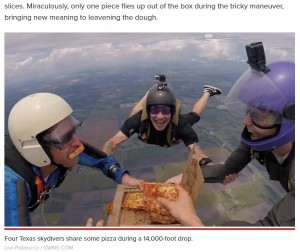 【海外発！Breaking News】上空4千メートルで落下しながらピザパーティー　「もう1回やりたい」とダイバー（米）＜動画あり＞