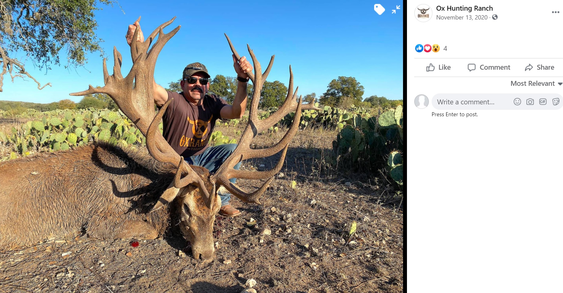 立派な角に満足そうな男性（画像は『Ox Hunting Ranch　2020年11月13日付Facebook』のスクリーンショット）