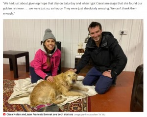 下山し自宅で犬を保護したジョンさんとシアラさん（画像は『Irish Mirror　2021年2月8日付「Video of dog lost for two weeks being rescued from Wicklow Mountains by doctors goes viral」（Image: jeanfrancoiswillem Tik Tok）』のスクリーンショット）
