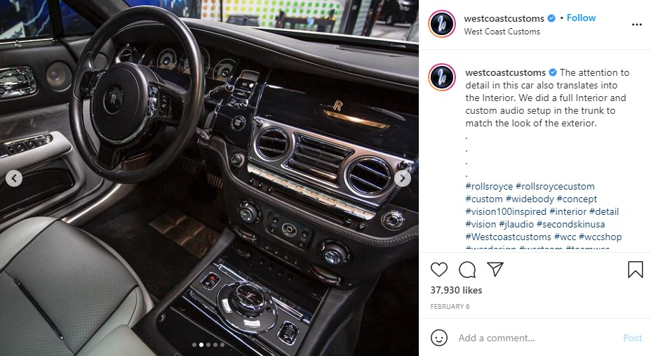 ハイテクサウンドシステムを搭載した豪華な内装（画像は『West Coast Customs　2021年2月6日付Instagram「The attention to detail in this car also translates into the Interior.」』のスクリーンショット）