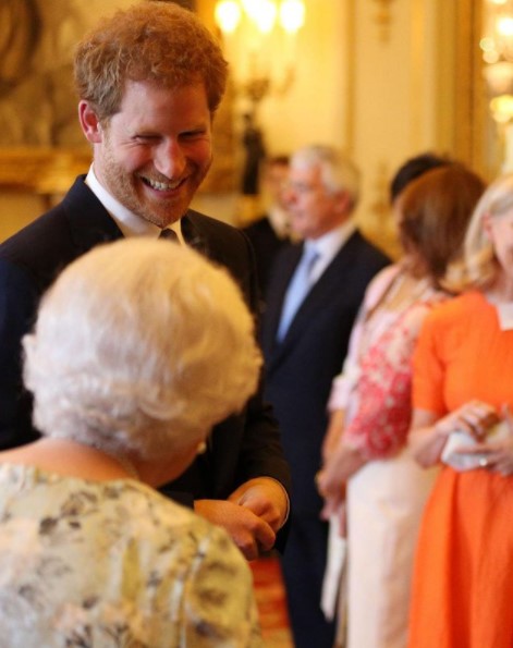 エリザベス女王への対応が「無礼」と非難されたヘンリー王子（画像は『The Royal Family　2020年9月15日付Instagram「Wishing The Duke of Sussex a very happy birthday!」』のスクリーンショット）