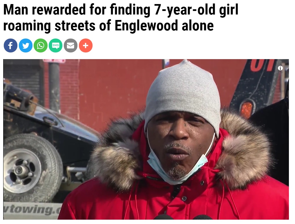 トニーさんがとった行動は、ヒーローと称賛された（画像は『WGNTV.com　2021年2月18日付「Man rewarded for finding 7-year-old girl roaming streets of Englewood alone」』のスクリーンショット）