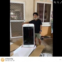 【海外発！Breaking News】格安iPhoneをネットで購入した男性にパソコンデスクが届く（タイ）