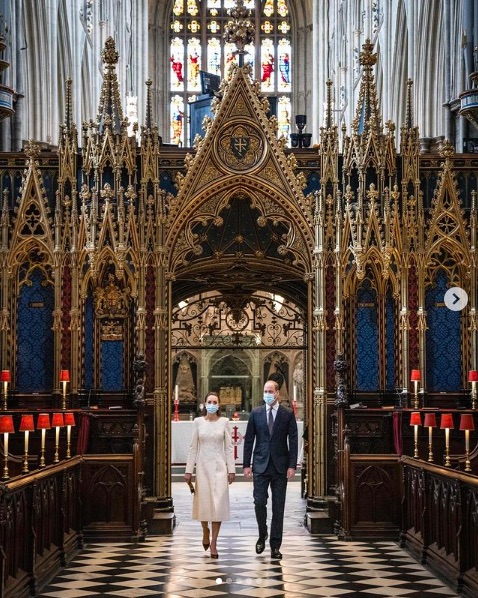 ウェストミンスター寺院を訪れたウィリアム王子夫妻（画像は『Duke and Duchess of Cambridge　2021年3月23日付Instagram「Since March, Westminster Abbey has been providing up to two thousand life-saving jabs each week to local Westminster residents.」』のスクリーンショット）