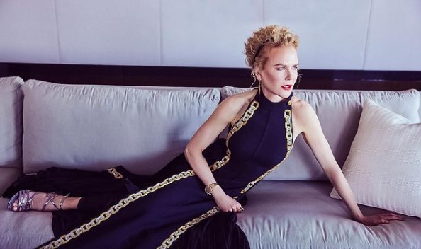 ルイ・ヴィトンのドレスを着用していたニコール（画像は『Nicole Kidman　2021年2月28日付Instagram「Celebrating ＃TheUndoing at the ＃GoldenGlobes tonight!」』のスクリーンショット）