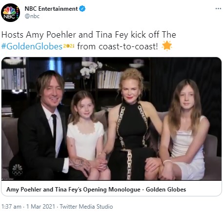 「ゴールデングローブ賞」オンライン授賞式で娘達の姿を披露した（画像は『NBC Entertainment　2021年3月1日付Twitter「Hosts Amy Poehler and Tina Fey kick off The ＃GoldenGlobes」』のスクリーンショット）