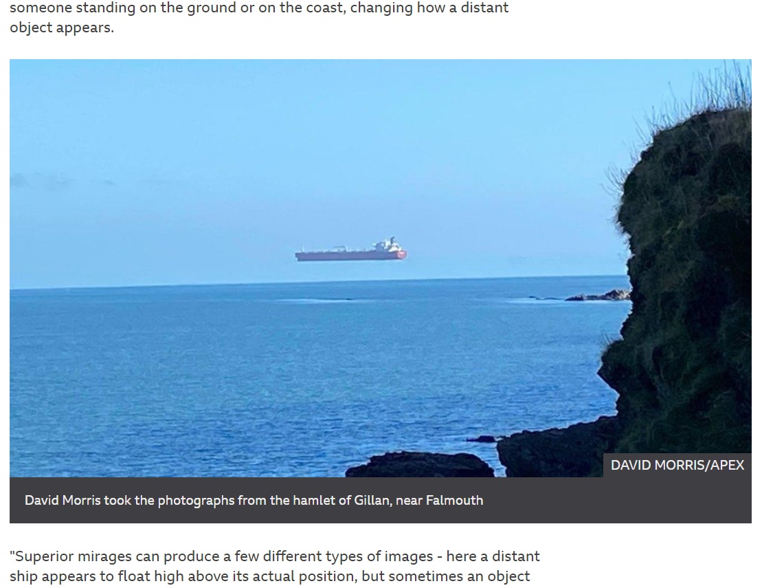 船が海面から浮いている？（画像は『BBC News　2021年3月5日付「‘Hovering ship’ photographed off Cornish coast by walker」（DAVID MORRIS/APEX）』のスクリーンショット）