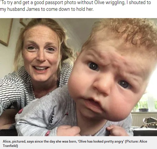 オリーブちゃんと母親アリスさん（画像は『Metro　2020年5月26日付「Baby’s hilariously grumpy passport photos sum up this year so far」（Picture: Alice Tranfield）』のスクリーンショット）