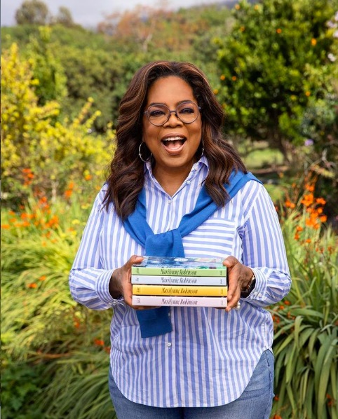メーガン妃のオープンすぎる発言に「驚きを隠せなかった」とオプラ・ウィンフリー（画像は『Oprah　2021年3月17日付Instagram「My next Oprah’s Book Club pick is not one but four books: “Gilead,” “Home,” “Lila,” and “Jack” by Marilynne Robinson.」』のスクリーンショット）