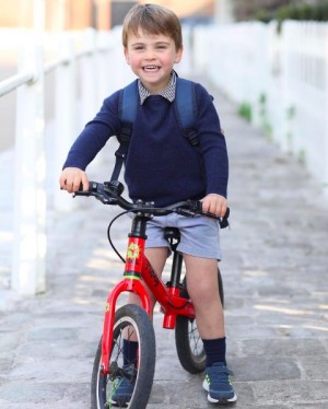 【イタすぎるセレブ達】ルイ王子が3歳に　記念写真に写った自転車が“ロイヤル効果”で即完売