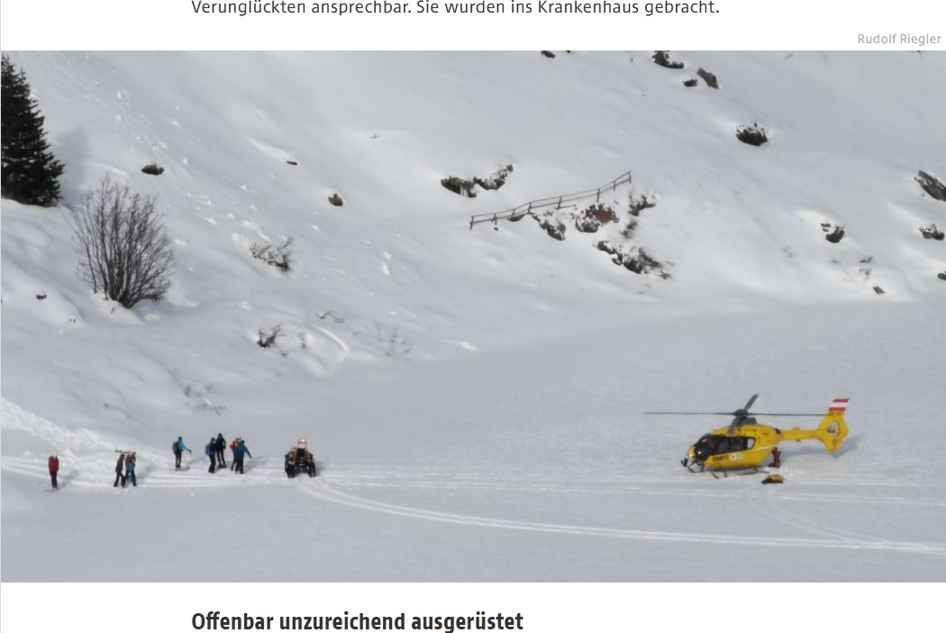 滑落後にやってきた救急ヘリやスノーモービル（画像は『ORF Kaernten　2020年12月27日付「Wanderer bei Absturz schwer verletzt」（Rudolf Riegler）』のスクリーンショット）