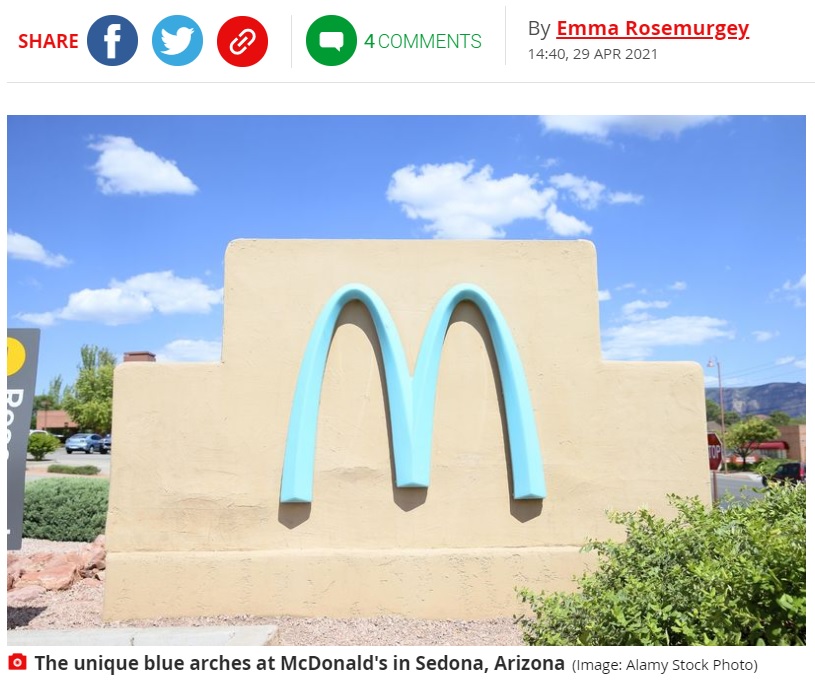 ロゴはターコイズブルーに近い青色に（画像は『Mirror　2021年4月29日付「Only McDonald’s in the world without a golden arch becomes major tourist attraction」（Image: Alamy Stock Photo）』のスクリーンショット）