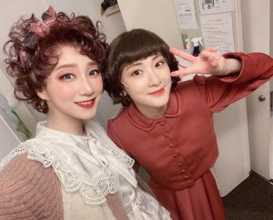 ファーストサマーウイカと生駒里奈（画像は『ファーストサマーウイカ　2021年4月21日付Instagram「生駒っちょ」』のスクリーンショット）